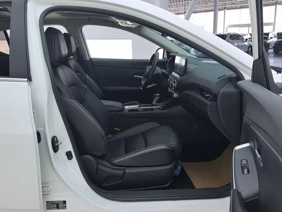 Nissan Sylphy — миниатюра 8