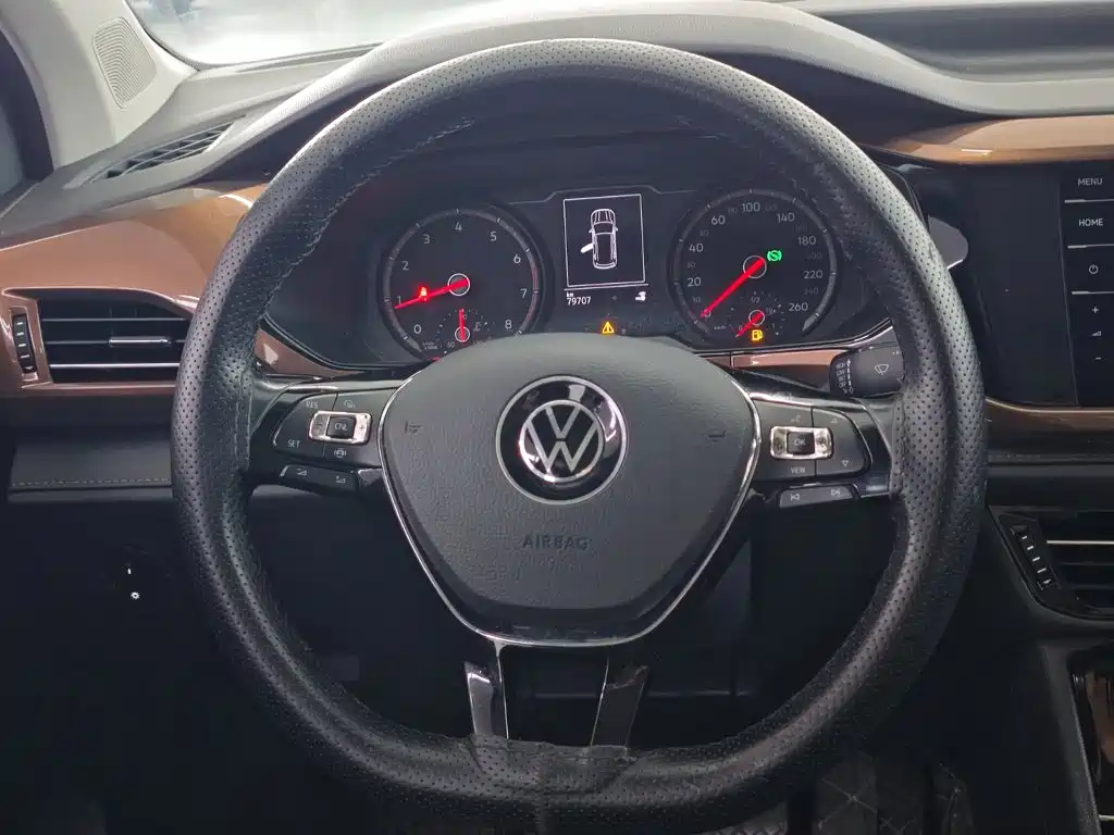 Volkswagen Tharu — миниатюра 7