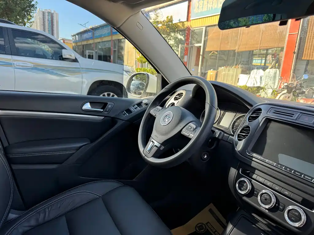 Volkswagen Tiguan — миниатюра 11