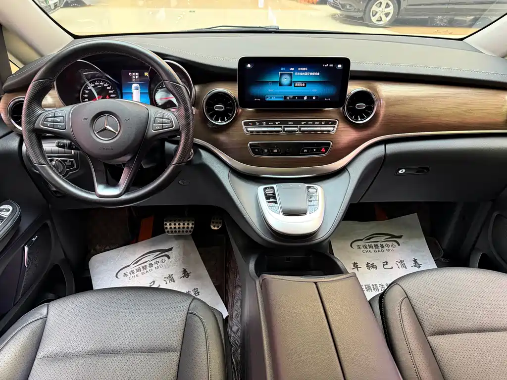 Mercedes-Benz V-Class — миниатюра 12