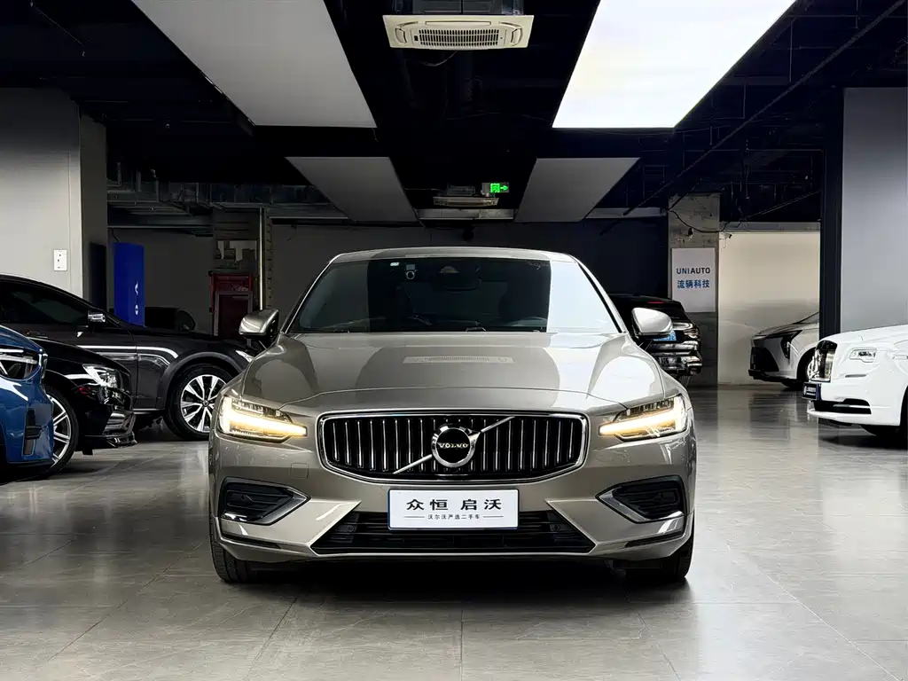 VOLVO S60