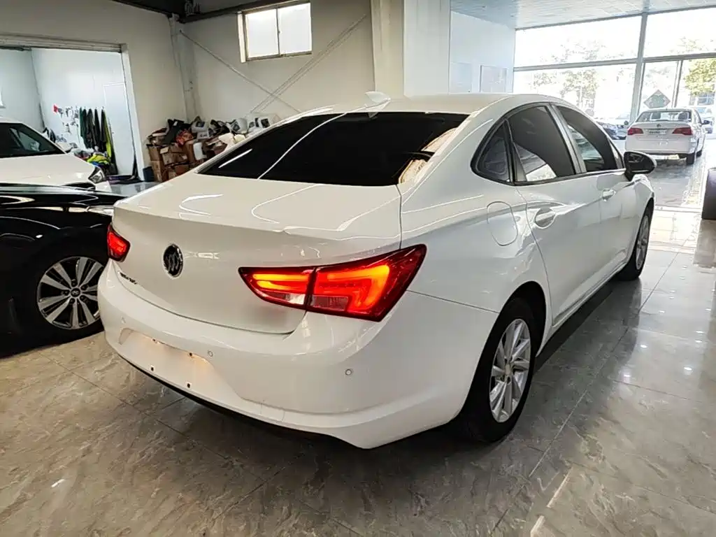 Buick Verano — миниатюра 7