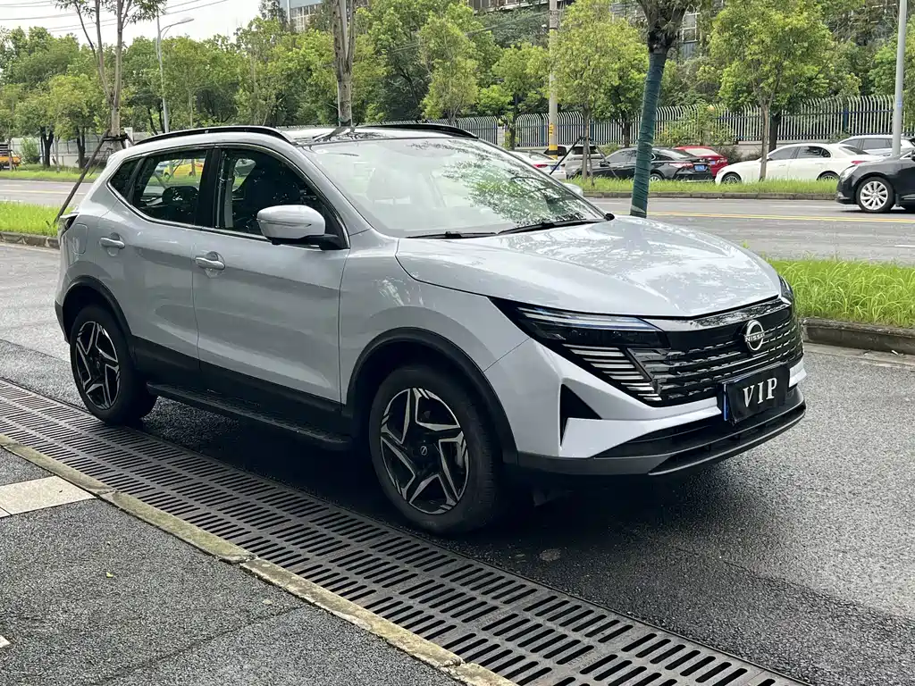 Nissan Qashqai — миниатюра 3