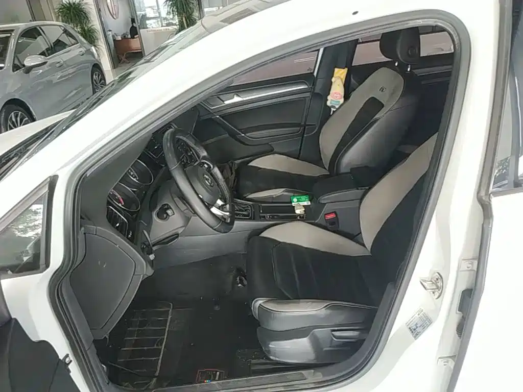 Volkswagen Golf — миниатюра 15