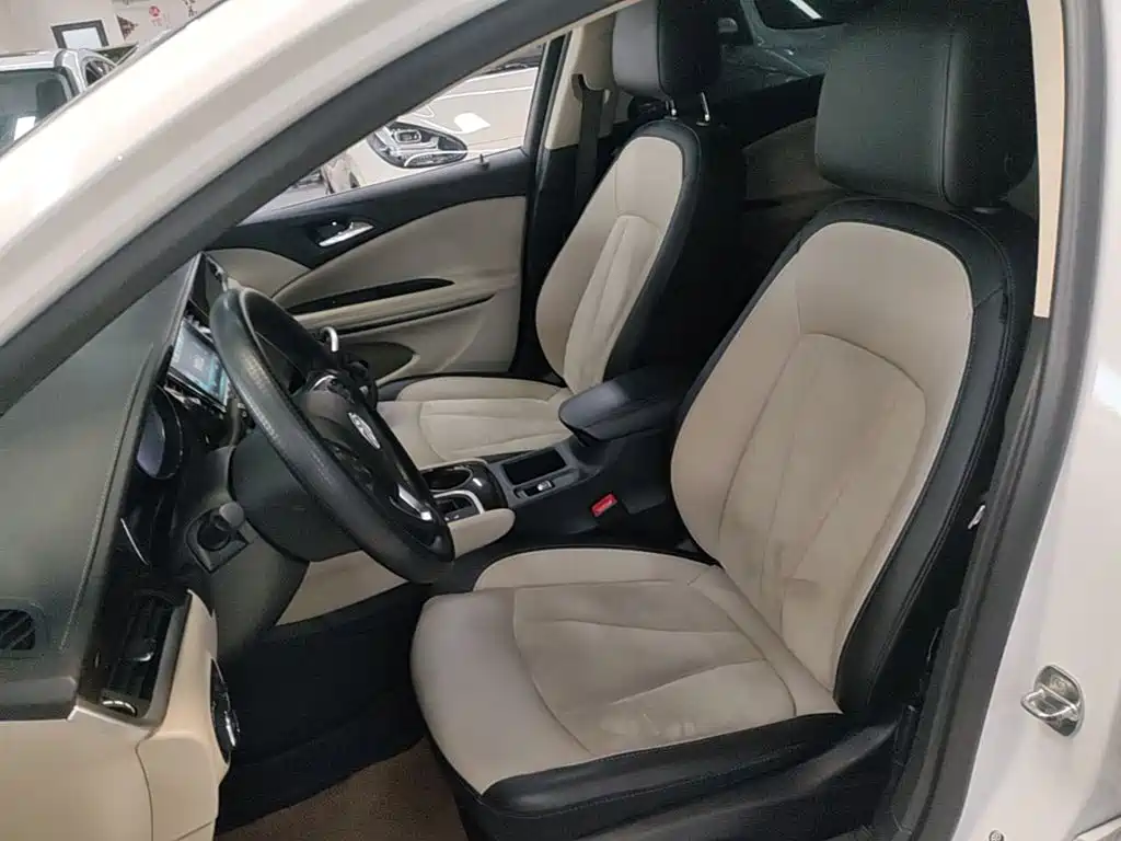 Buick Verano — миниатюра 15