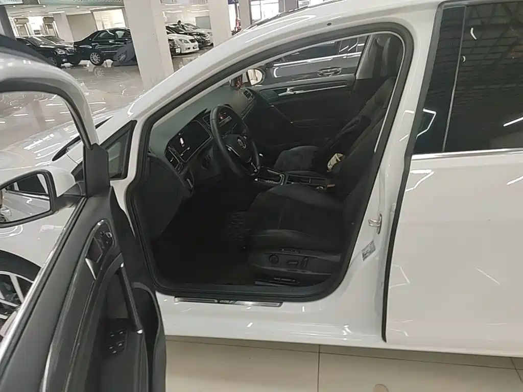Volkswagen Golf — миниатюра 15