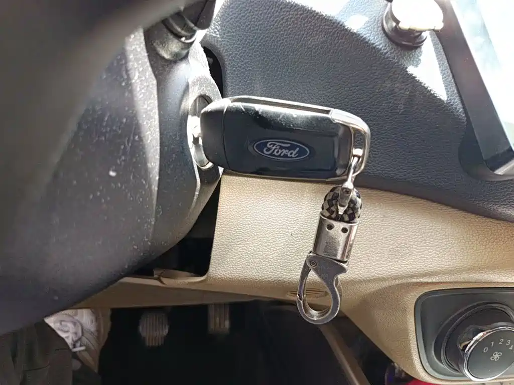 Ford Escort — миниатюра 12