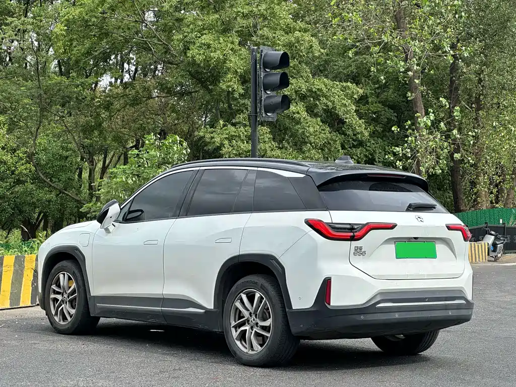 NIO ES6 — миниатюра 5
