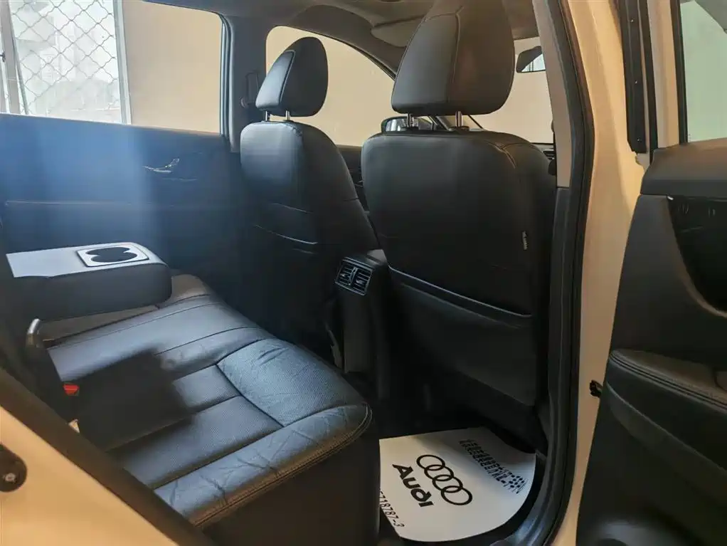 Nissan X-Trail — миниатюра 9