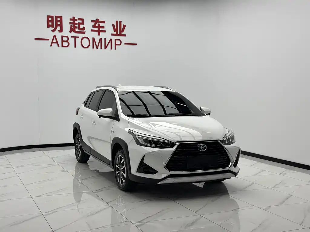 Toyota Yaris L — миниатюра 3