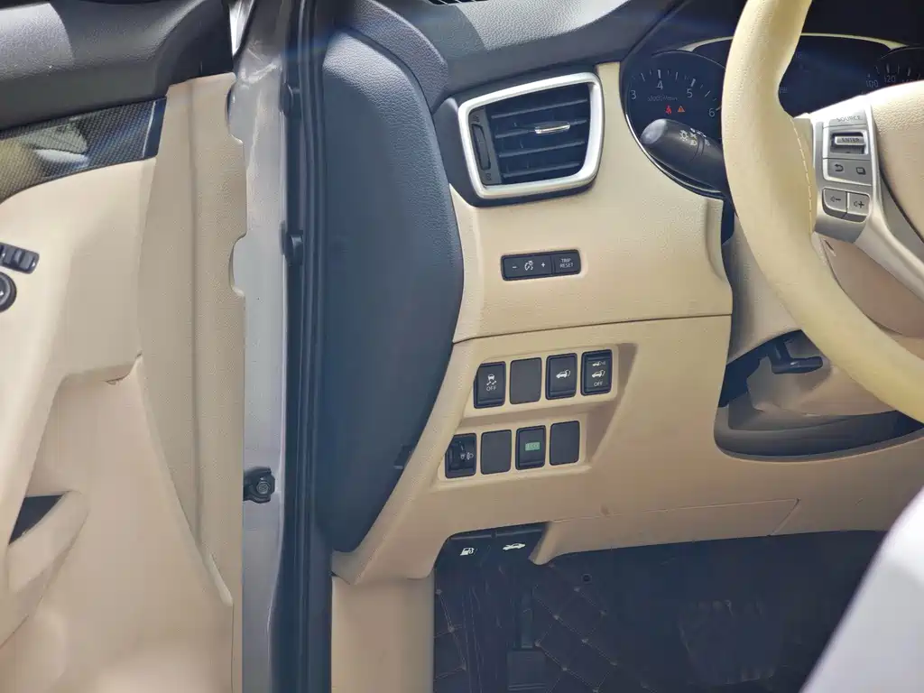 Nissan X-Trail — миниатюра 11