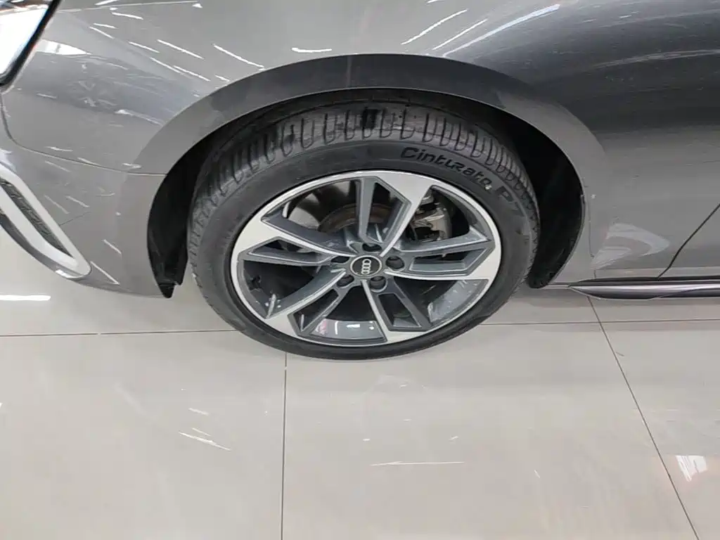 Audi A4L — миниатюра 23