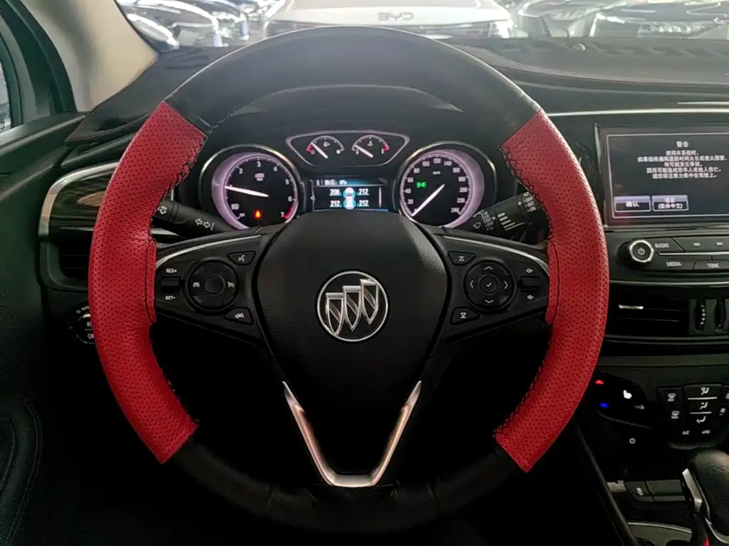 Buick Envision Plus — миниатюра 11