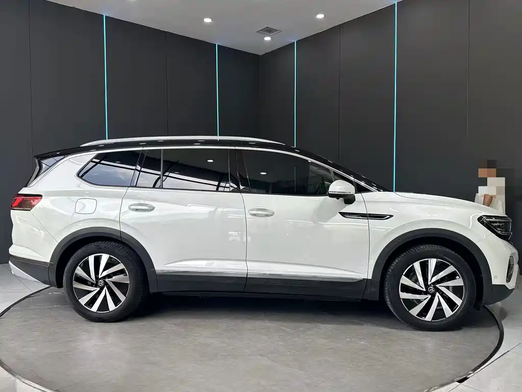 Volkswagen Talagon — миниатюра 4