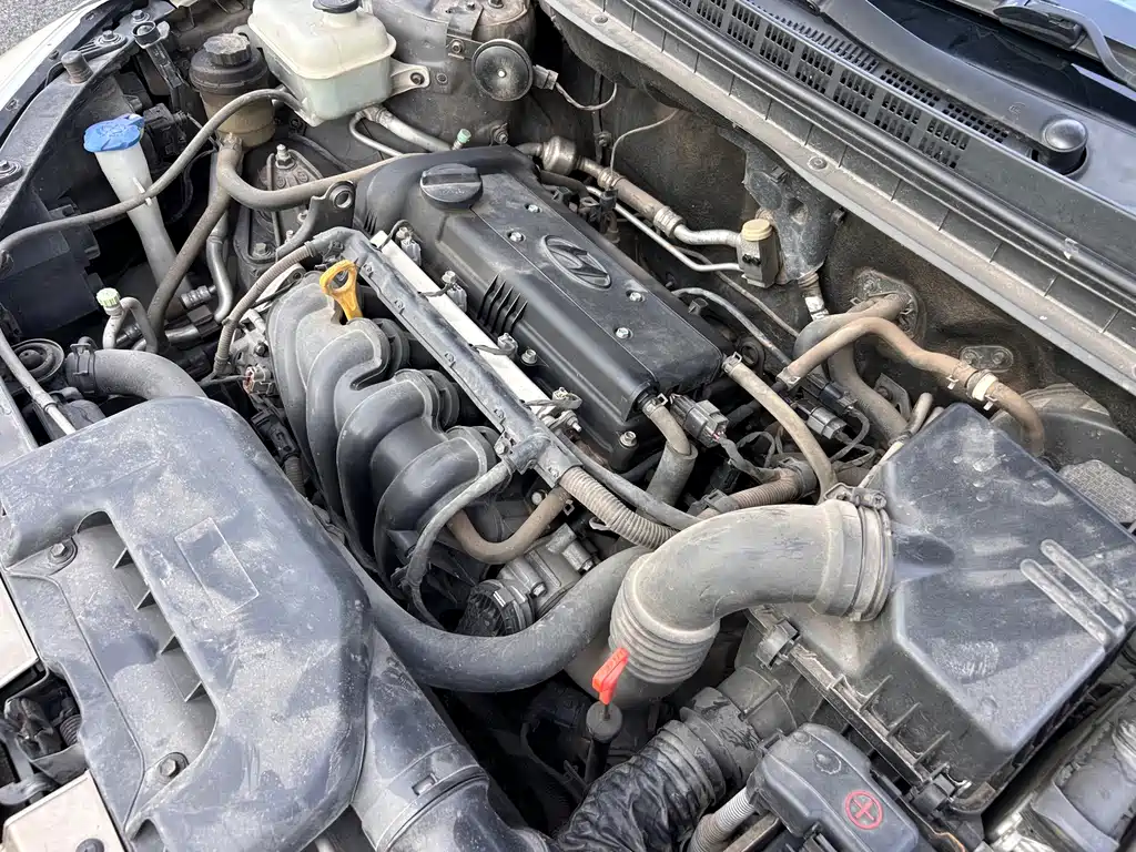Hyundai Elantra — миниатюра 22