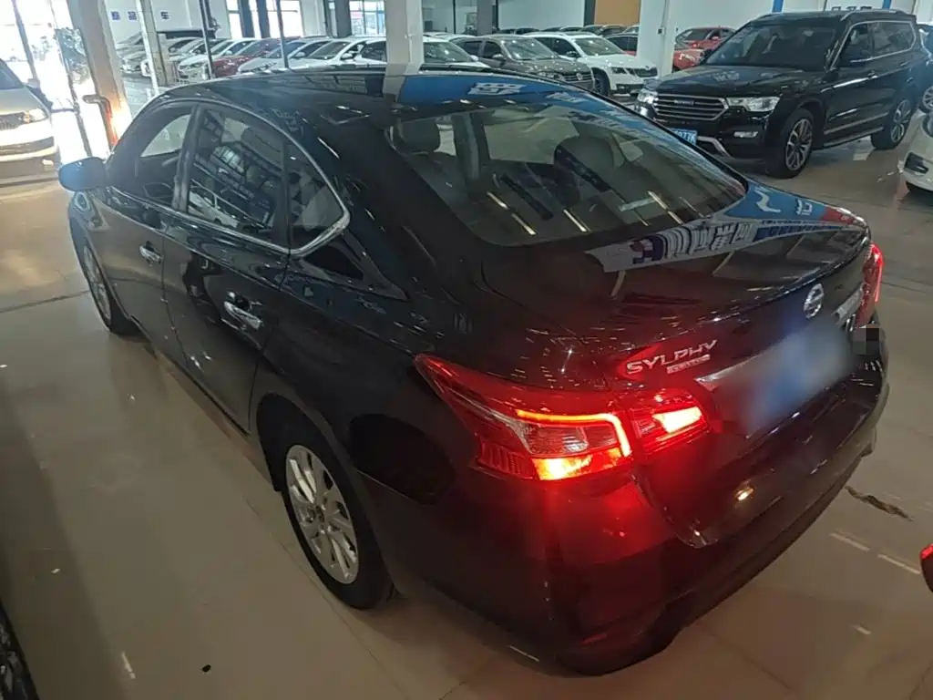 Nissan Sylphy — миниатюра 5