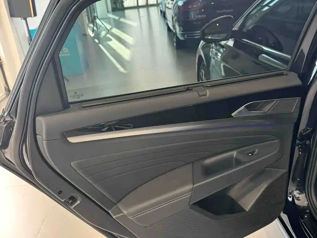 Volkswagen Passat — миниатюра 8