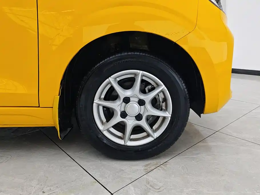 Roewe Clever — миниатюра 6