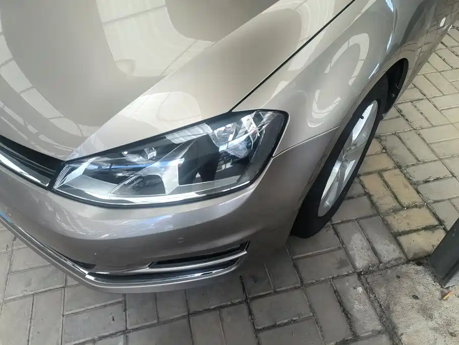 Volkswagen Golf — миниатюра 5