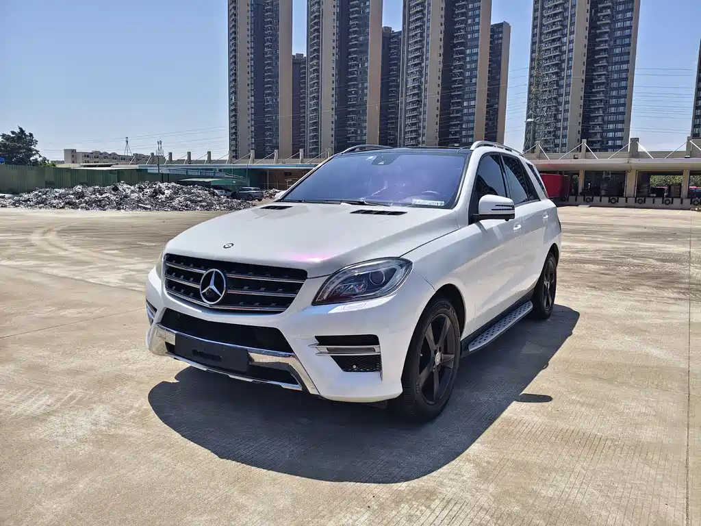 Mercedes-Benz M-Class 2015