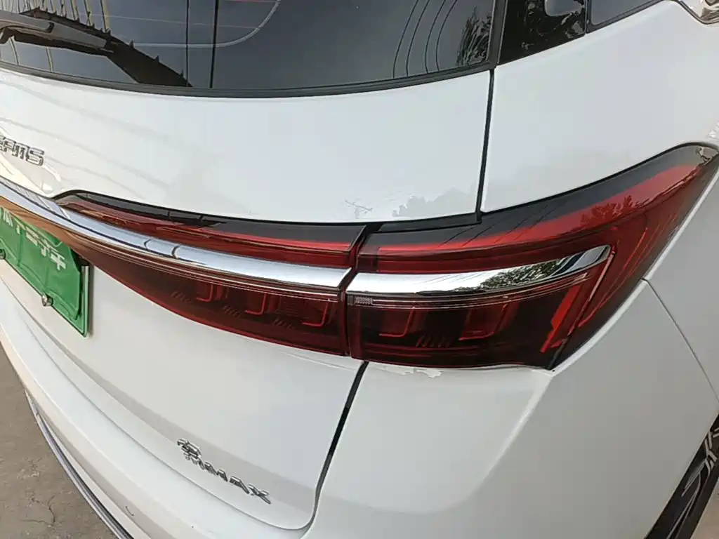 BYD MAX New Energy — миниатюра 8