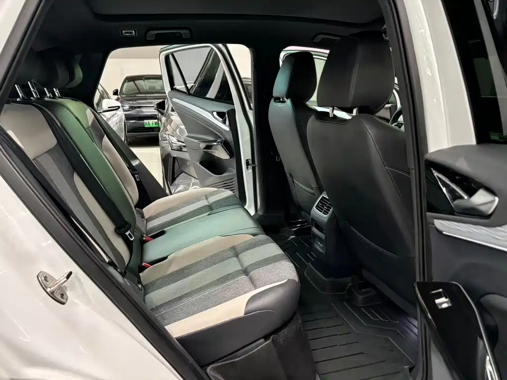 VOLKSWAGEN ID.4 CROZZ