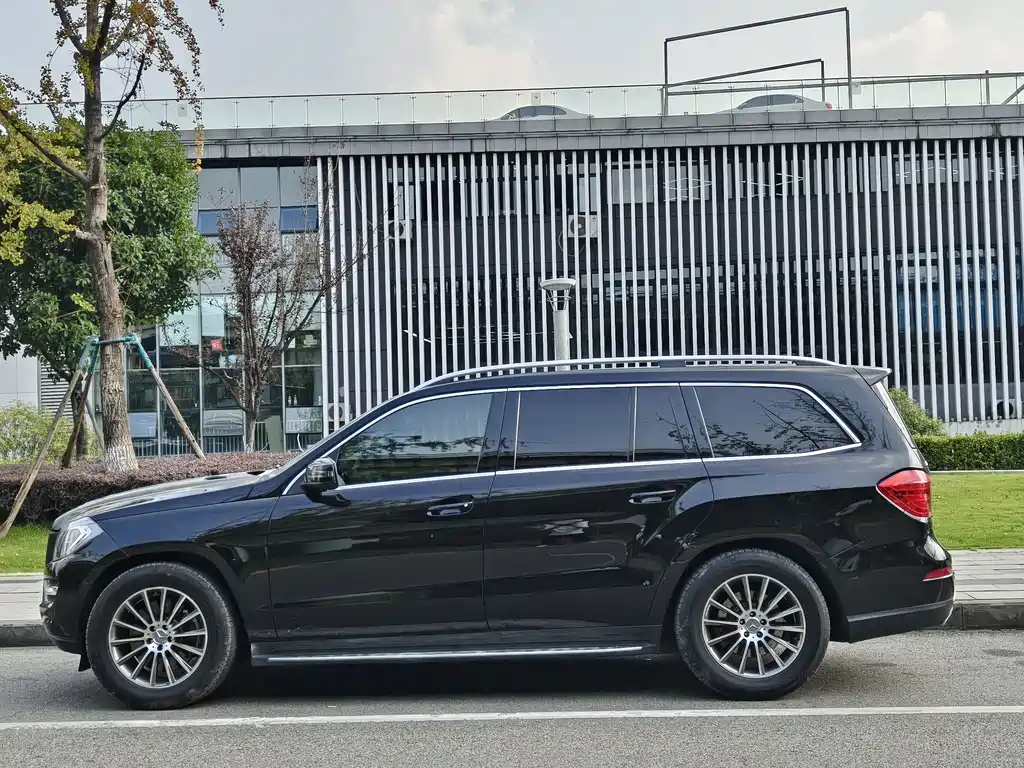 Mercedes-Benz GL-Class — миниатюра 3