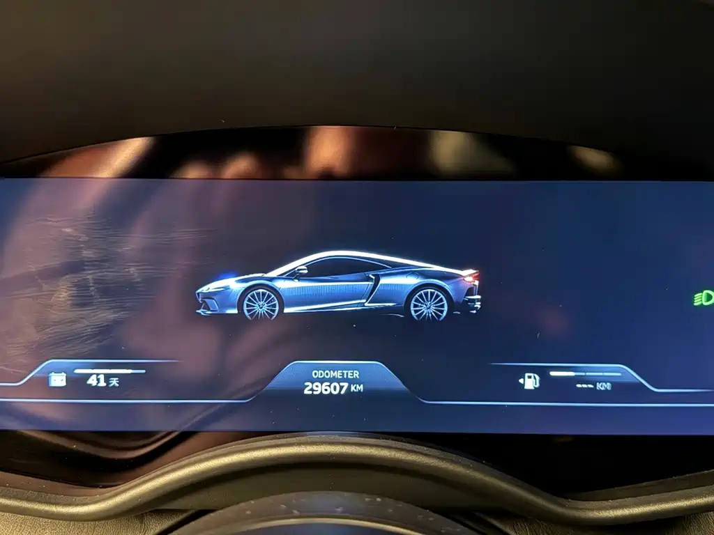 McLaren GT — миниатюра 7