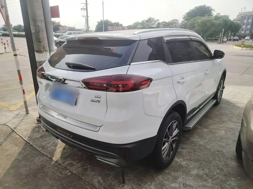 Geely Boyue — миниатюра 7