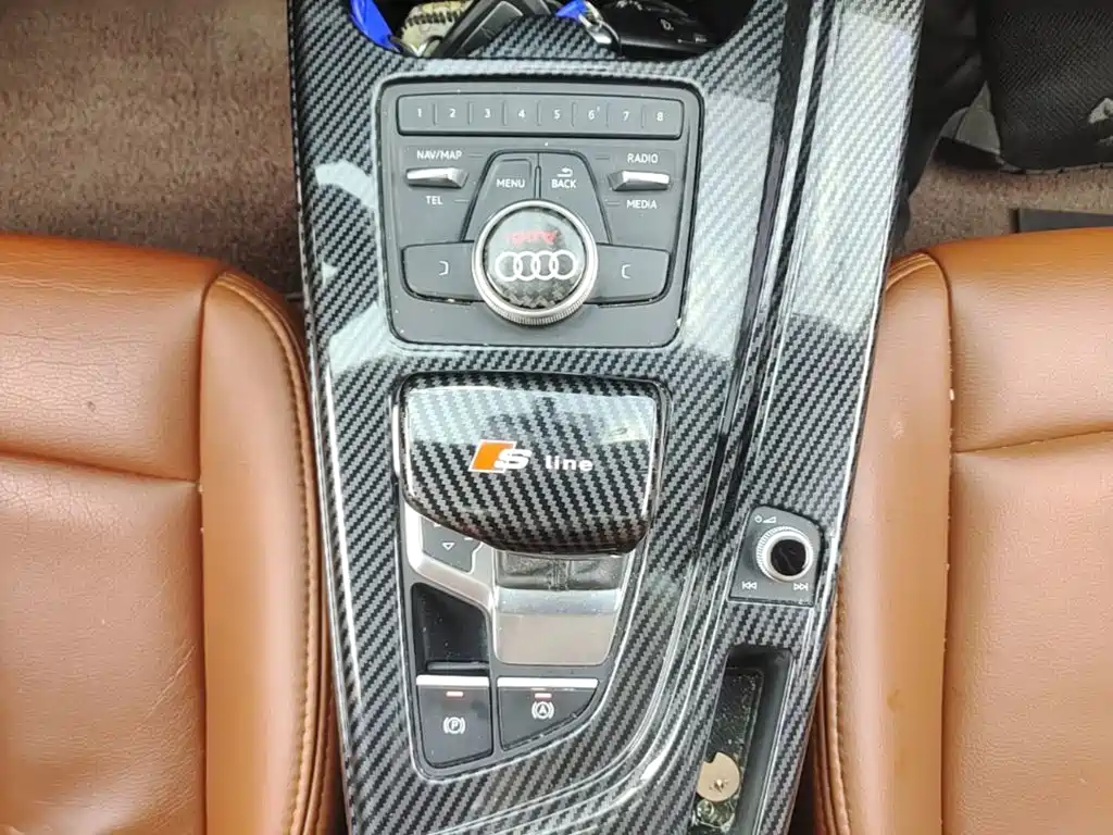 Audi A4L — миниатюра 14