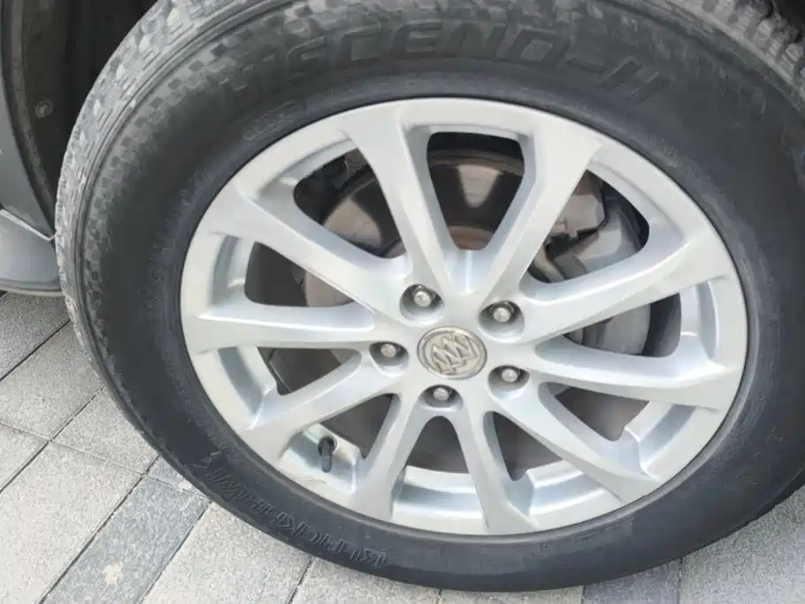 Buick Envision Plus — миниатюра 6