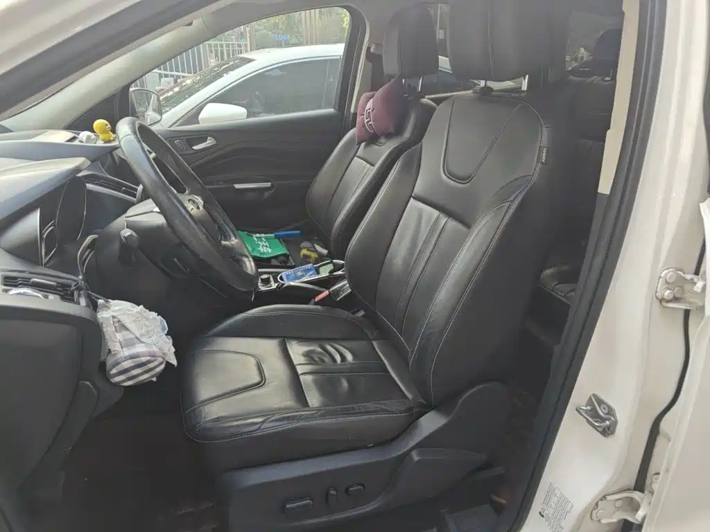 Ford Kuga — миниатюра 16