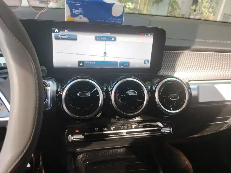 Mercedes-Benz GLB — миниатюра 12