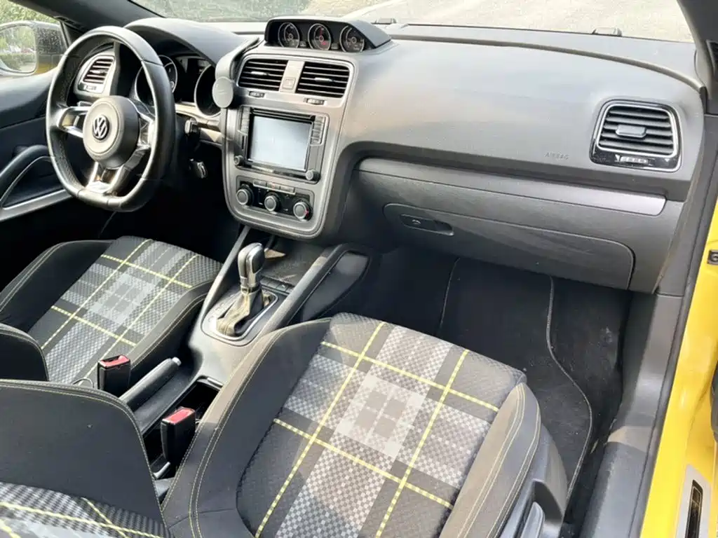 Volkswagen Scirocco — миниатюра 4