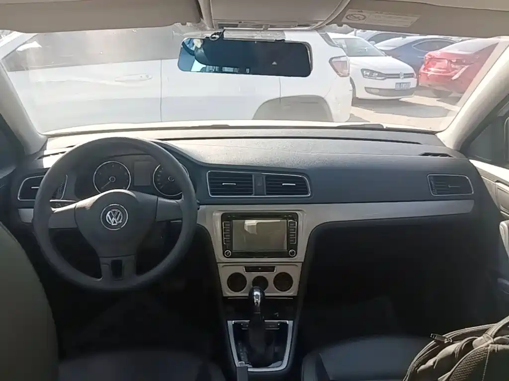 Volkswagen Lavida — миниатюра 10