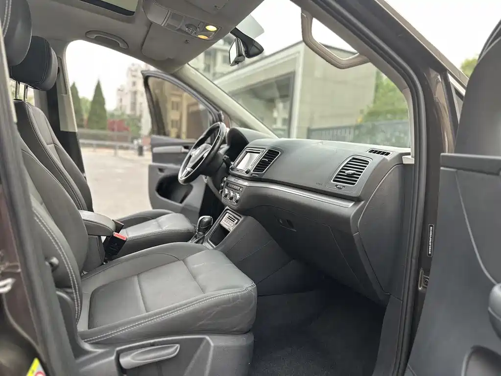 Volkswagen Sharan — миниатюра 8