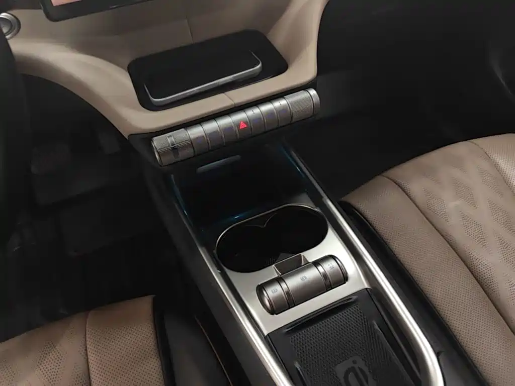 BYD Dolphin — миниатюра 14