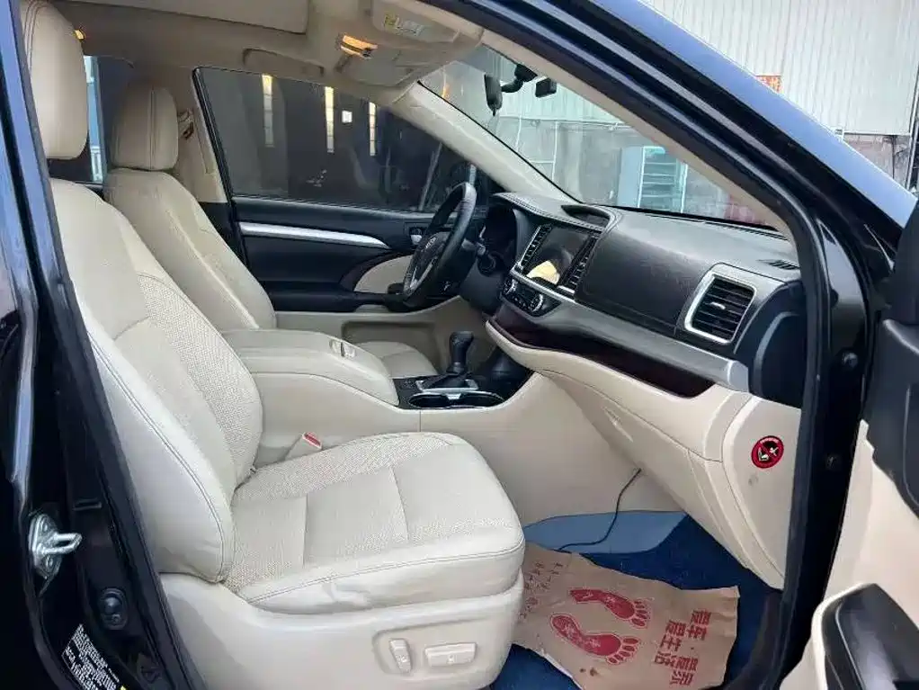 Toyota Highlander — миниатюра 6