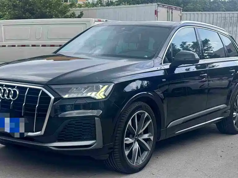 Audi Q7 2021