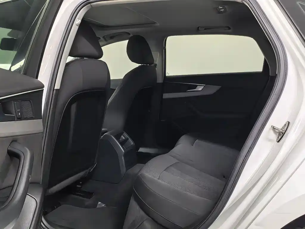 Audi A4L — миниатюра 13