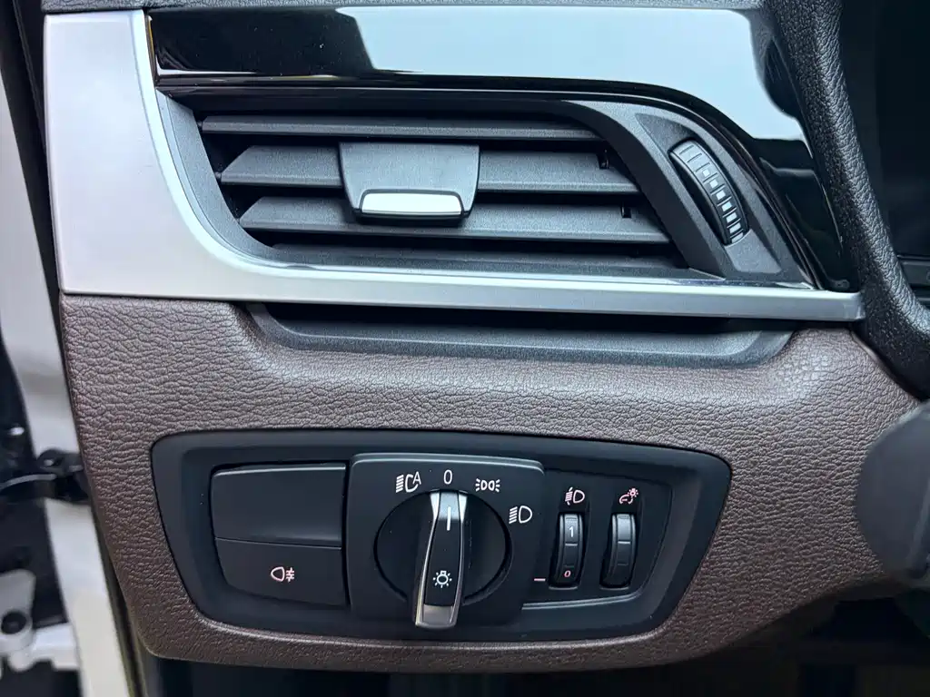 BMW X1 — миниатюра 15