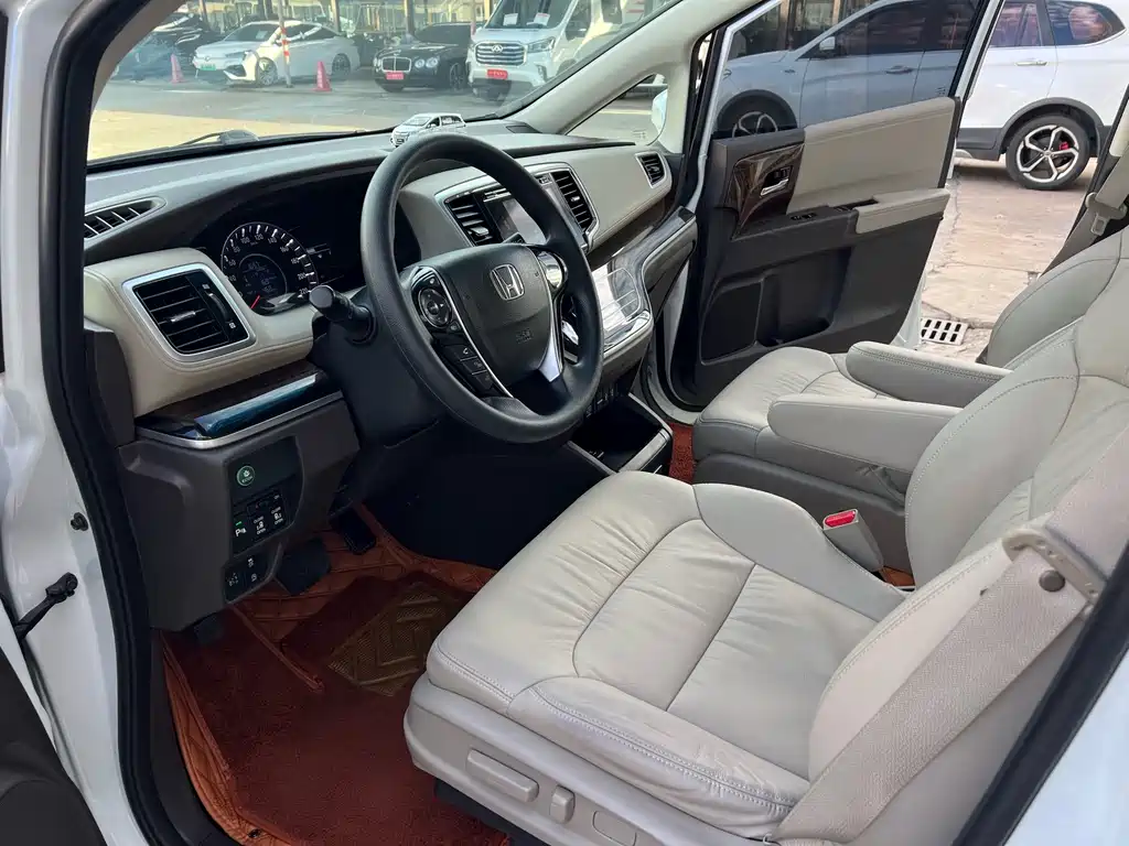 Honda Odyssey — миниатюра 4