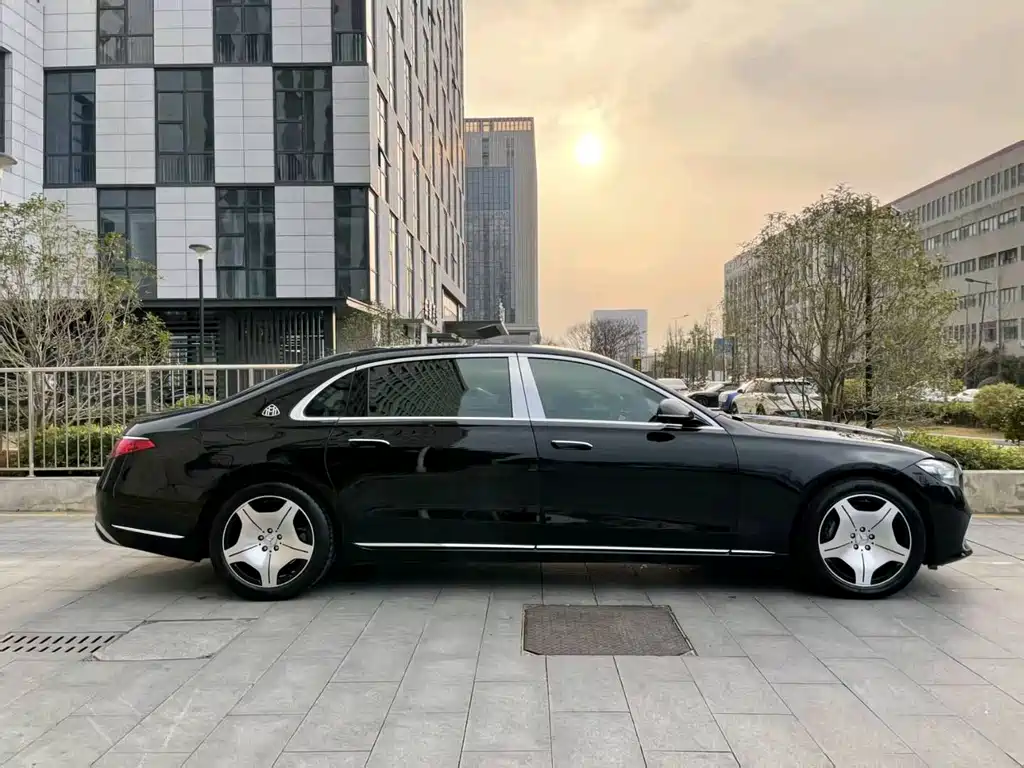 Mercedes-Benz S-Class — миниатюра 2