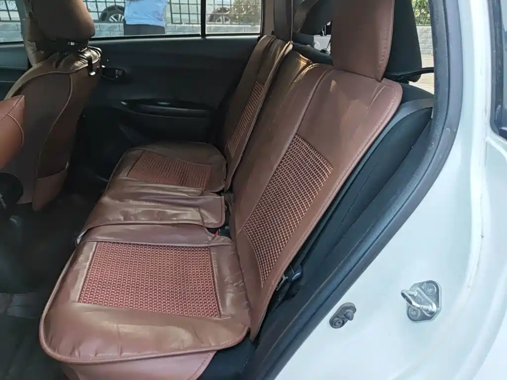 Toyota Vios FS — миниатюра 18