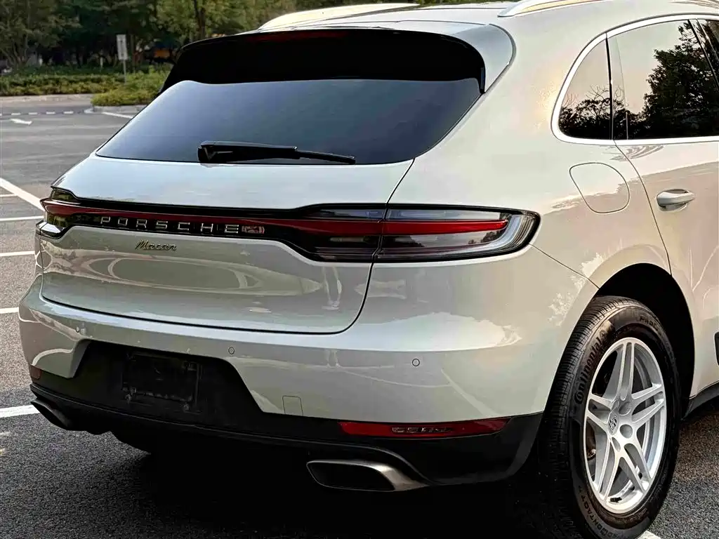 Porsche Macan — миниатюра 6
