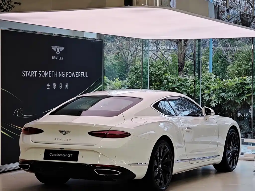 Bentley Continental PHEV 2026 GT