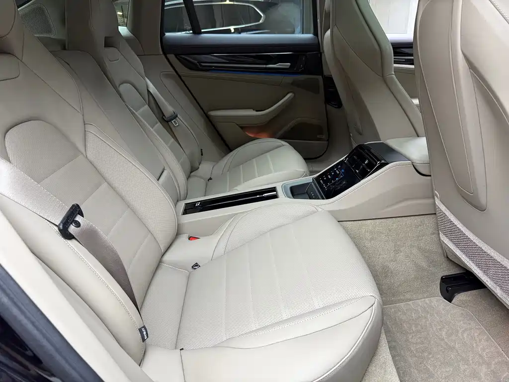 Porsche Panamera — миниатюра 6
