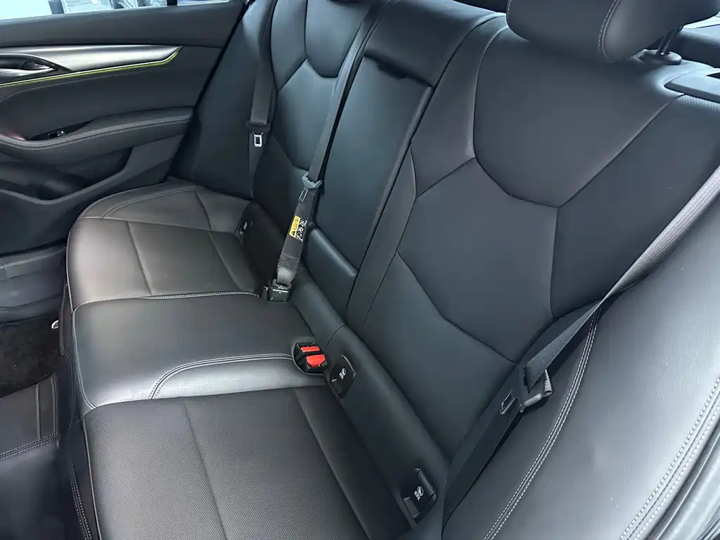 Cadillac CT5 — миниатюра 14