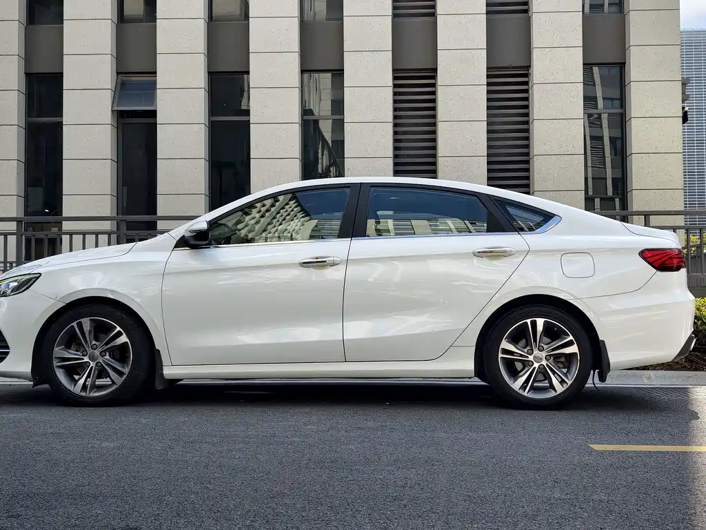 Geely Binrui — миниатюра 2