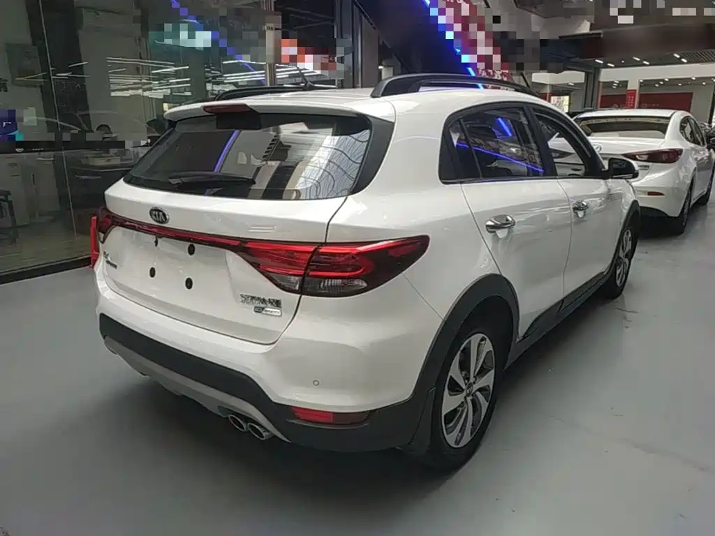 Kia KX Cross — миниатюра 7